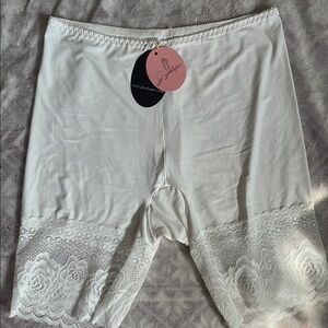 Elegant White Lace Trim Shorts by